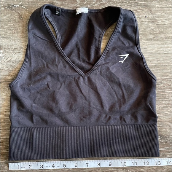 Gymshark Black Crop Top - Picture 2 of 3
